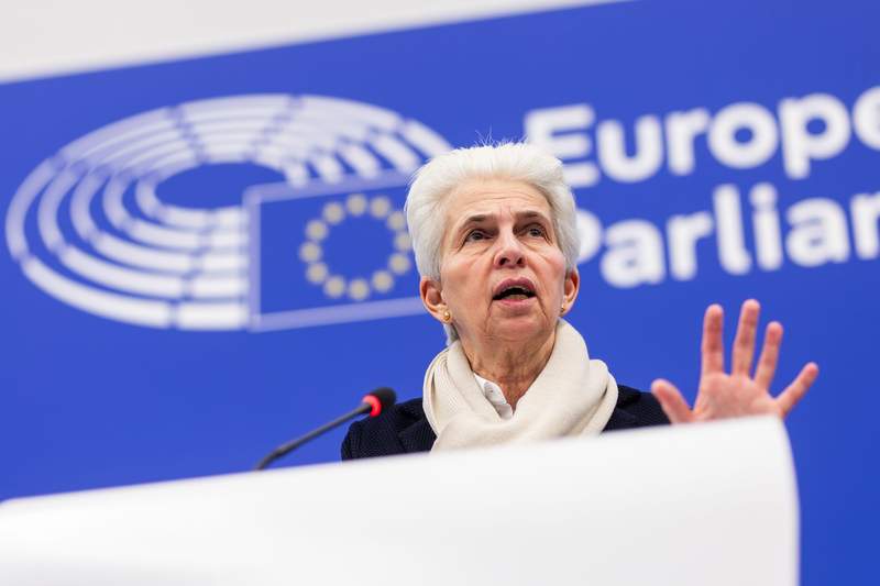 EU lawmakers call for defence union, independence from NATO Yahoo news home