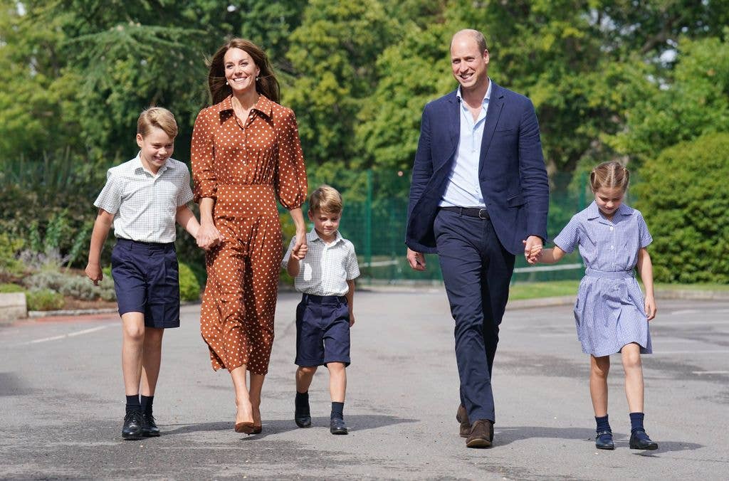 Prince William and Kate take their children to Lambrook School