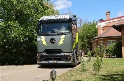 FERCAM rolls out first Serbia e-truck FERCAM's new Mercedes-Benz Actros 600 electric truck. Image: FERCAM.