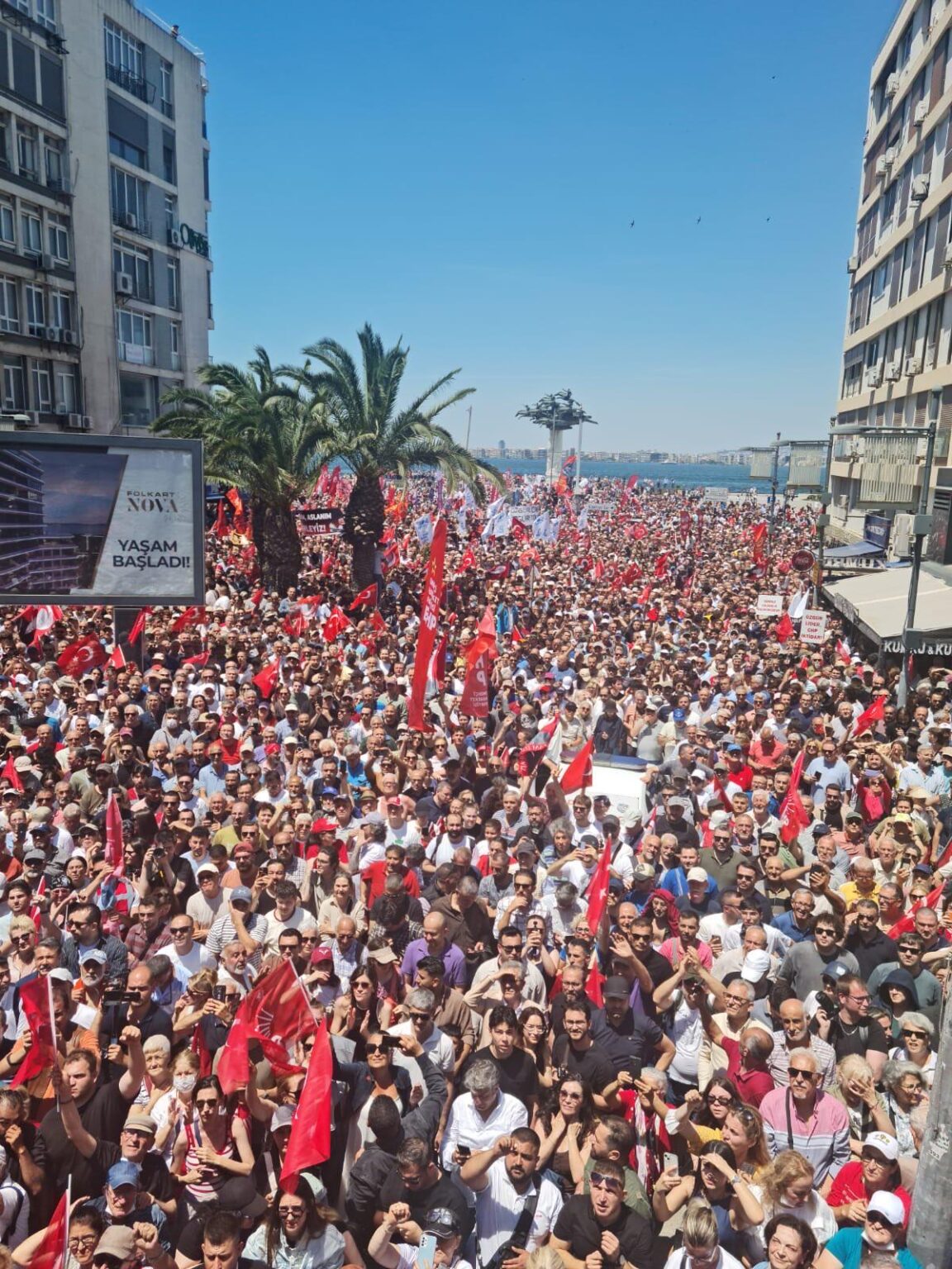 100k Protest in Izmir, Turkey, 26th of May, 2026.