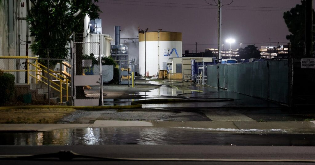 Live Updates: Trump approves emergency declaration for California chemical leak in Orange County, Newsom says Live Updates: Trump approves emergency declaration for California chemical leak in Orange County, Newsom says