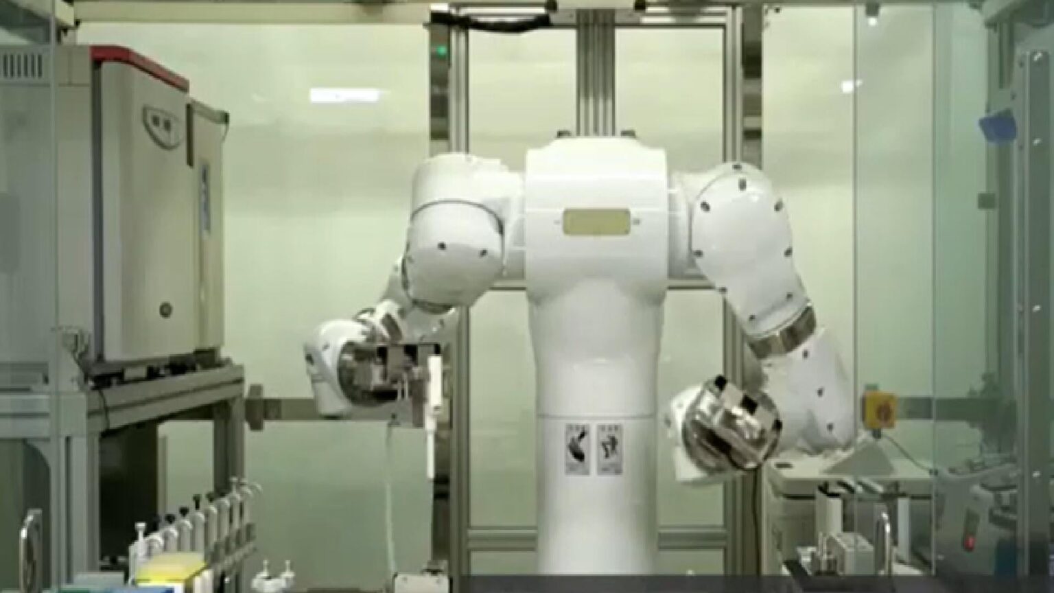 Japan: World-first fully automated medicine lab with humanoids, robots and no humans – The university plans 2,000 research robots by 2040 to automate experiments, cell culture, and scientific discovery. Japan: World-first fully automated medicine lab with humanoids, robots and no humans - The university plans 2,000 research robots by 2040 to automate experiments, cell culture, and scientific discovery.