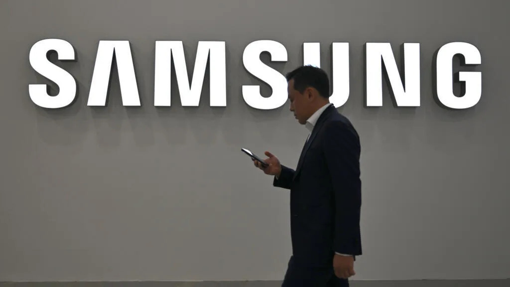 South Korean labour minister to mediate talks as Samsung faces strike threat Field Level Media