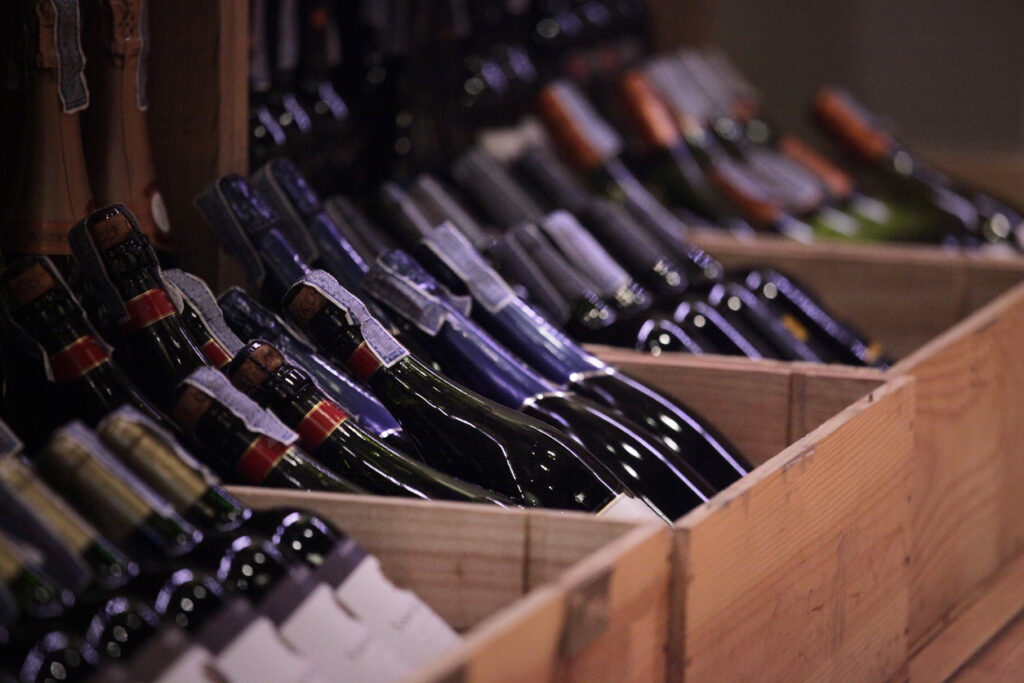 OIV: tariffs and climate weigh on wine trade OIV: tariffs and climate weigh on wine trade