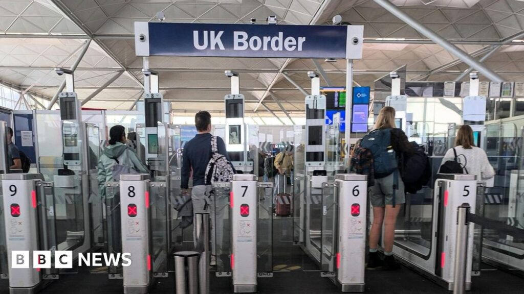 UK net migration drops to 171,000 in 2025, lowest since Covid pandemic