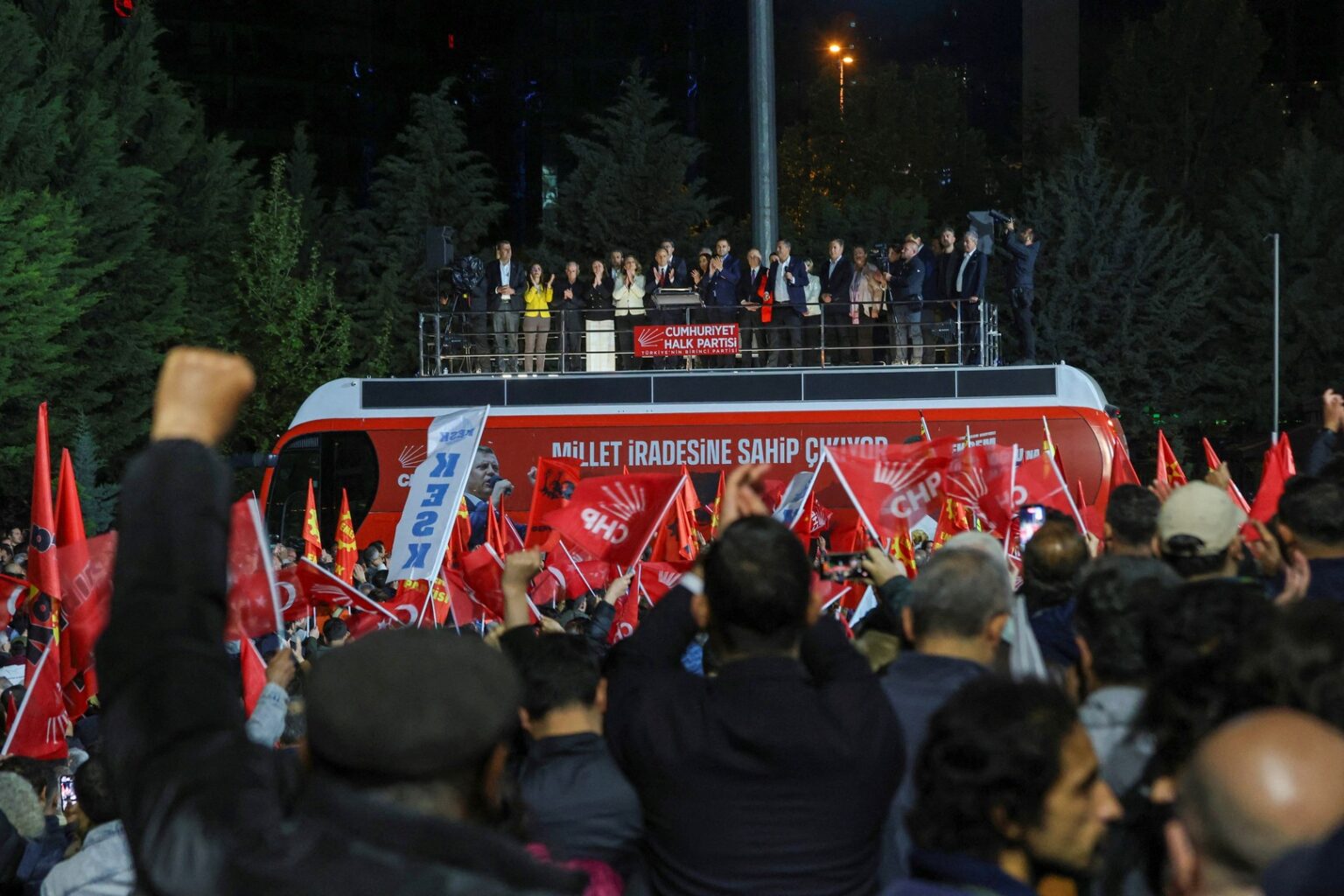 Turkish opposition leader vows to stay after court ousts him | Turkey Attempted Coup News