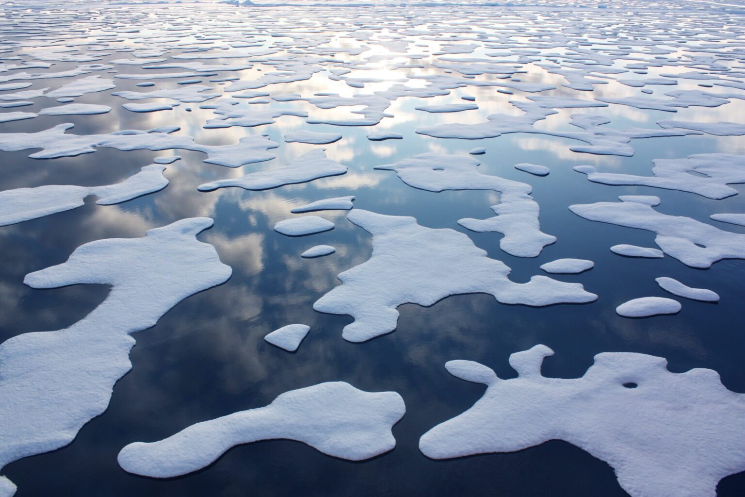 Does the Arctic Ocean regulate or amplify global warming? – Sciworthy