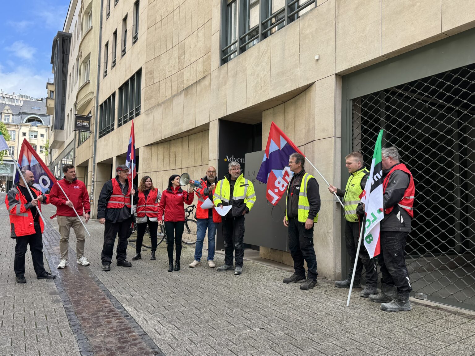 ‘Synergies always mean layoffs’: OGBL protests against planned TK Elevator acquisition 'Synergies always mean layoffs': OGBL protests against planned TK Elevator acquisition
