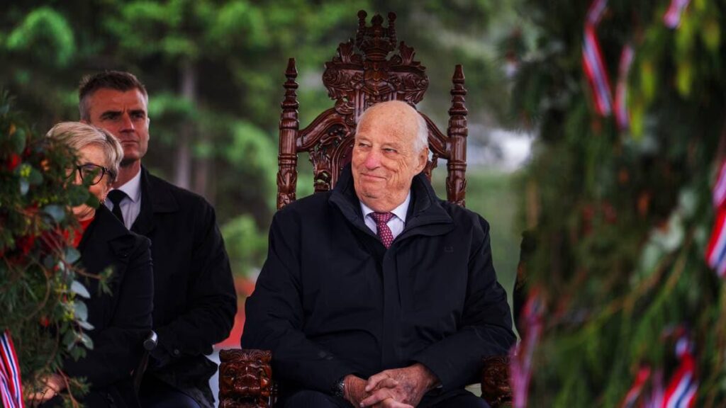 One in three thinks the monarchy should end after King Harald