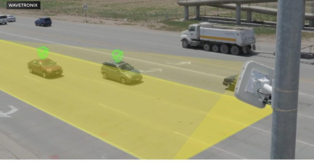 Stretch of Sacramento’s Florin Road to get technology aimed at reducing crashes involving red light runners Stretch of Sacramento's Florin Road to get technology aimed at reducing crashes involving red light runners