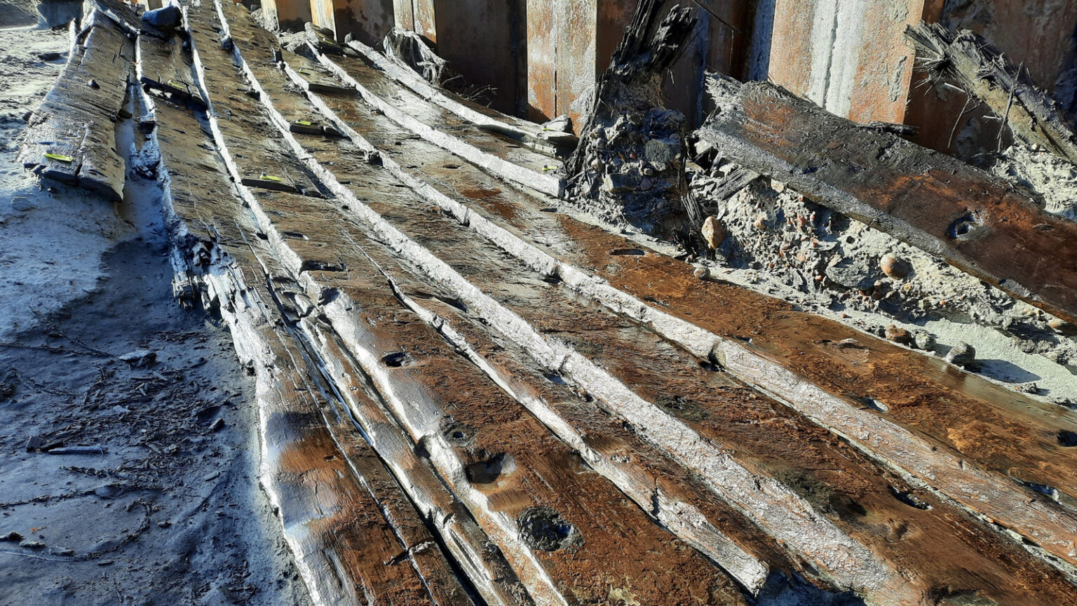 Six Ships Ranging From Medieval Times To The 1600s Found In ‘Exciting’ Discovery Six Ships Ranging From Medieval Times To The 1600s Found In 'Exciting' Discovery