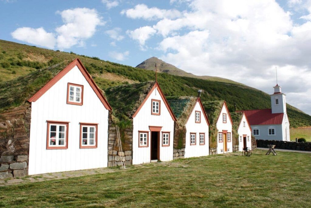 14 Best Things to Do in Akureyri (and Nearby) 14 Best Things to Do in Akureyri (and Nearby)