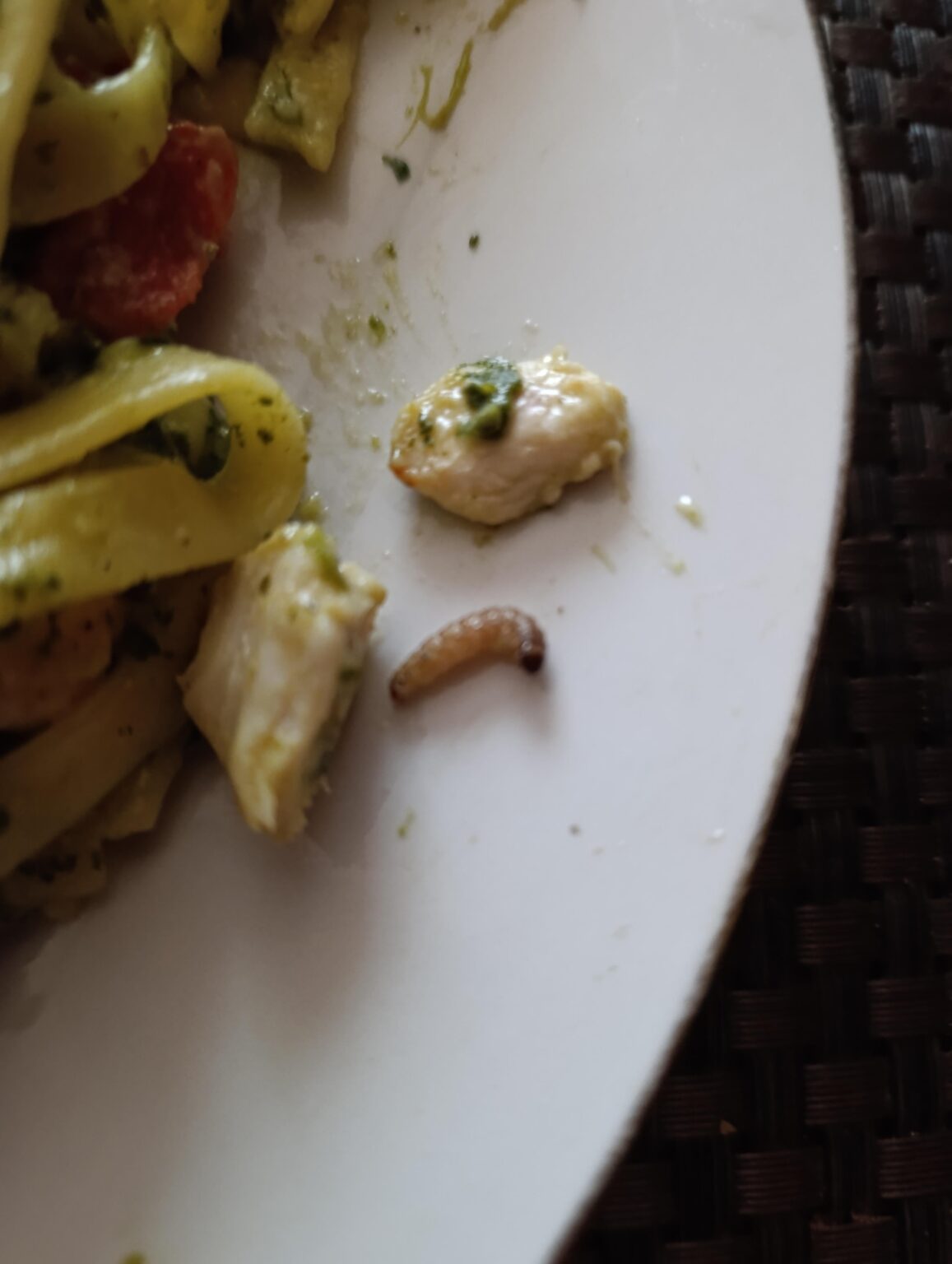 Is it normal to have larvae in a frog dinner?