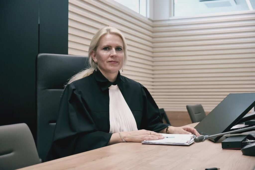 Judge who bit police officer: I apologize to law enforcement