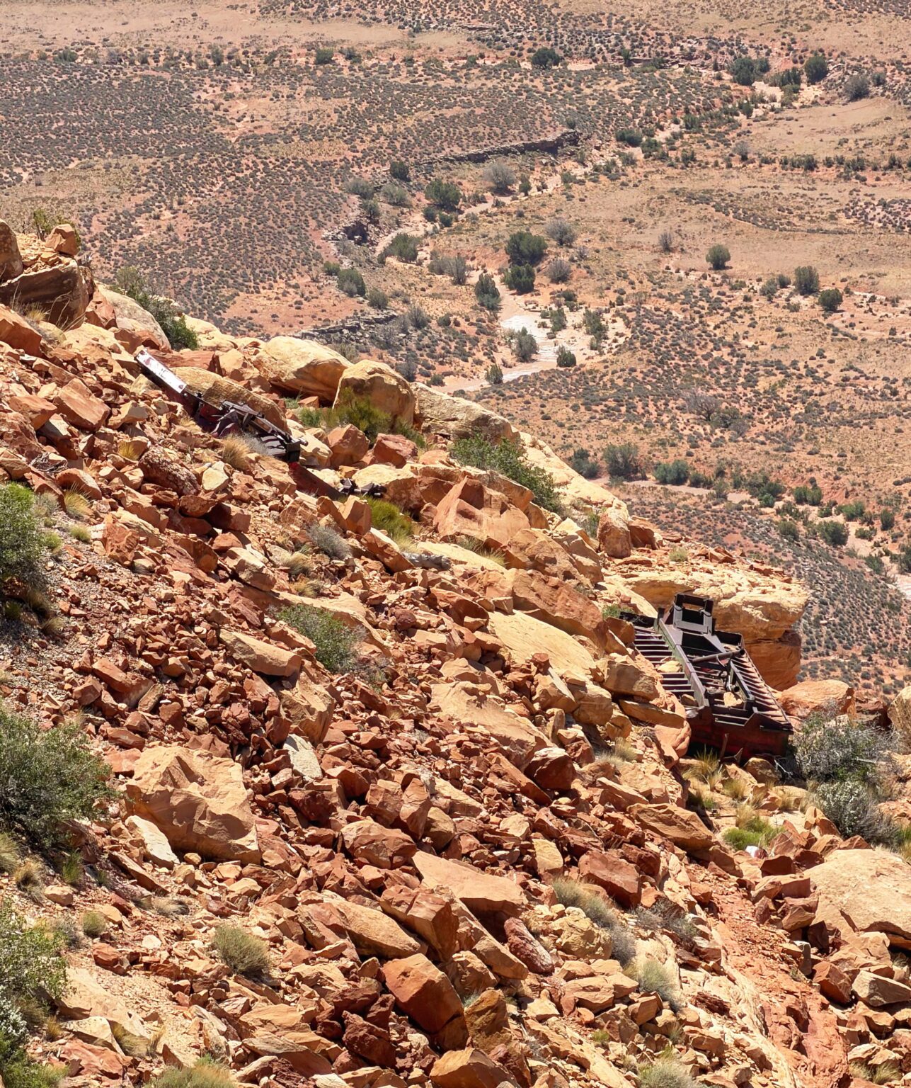 Dump truck on Moki Dugway