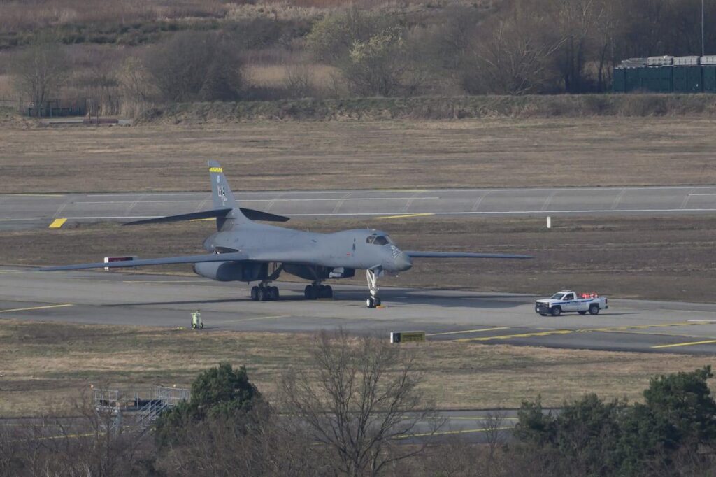 US to cut strategic bombers and warships available to NATO in a crisis