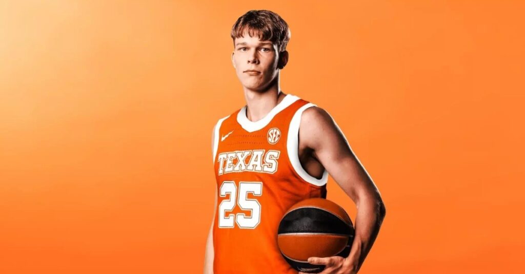 Lithuanian G Mantas Laurencikas signs with Texas Lithuanian G Mantas Laurencikas signs with Texas