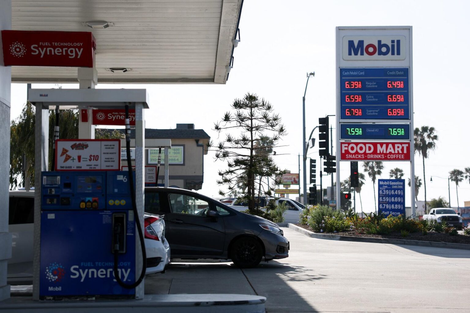 Suspending federal gas tax wouldn’t save drivers as much as they might hope