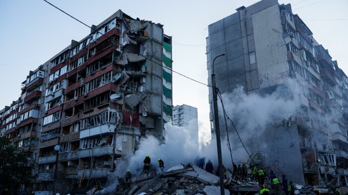 Zelenskyy vows vengence after Russian strike kills 24 civilians cover Zelenskyy vows vengence after Russian strike kills 24 civilians