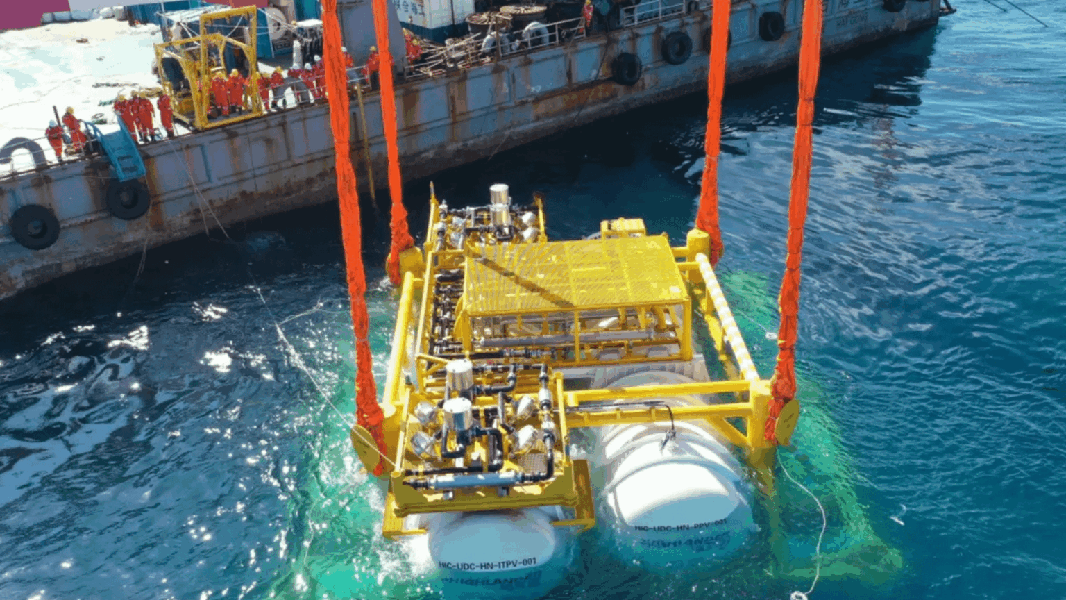 China says ‘world’s first’ offshore wind-powered underwater data center has entered full operation, houses 2,000 servers — 24 megawatt subsea AI facility uses ocean water for passive cooling and offshore wind for power China says 'world's first' offshore wind-powered underwater data center has entered full operation, houses 2,000 servers — 24 megawatt subsea AI facility uses ocean water for passive cooling and offshore wind for power
