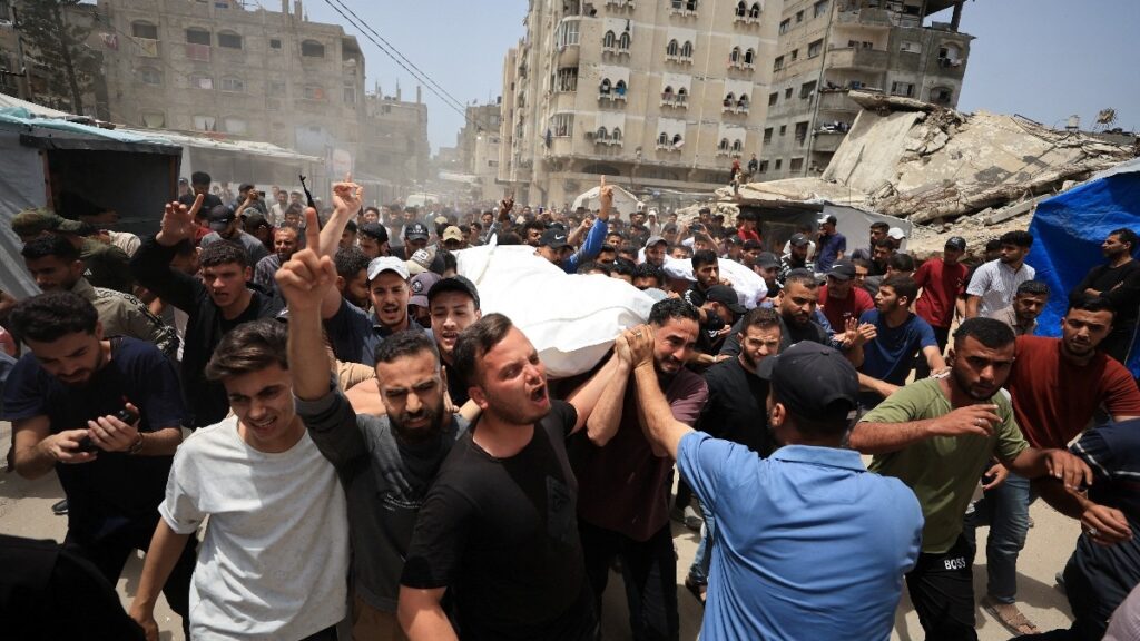 Gaza strikes kill eight as Israel says Hamas commanders were targeted amid stalled ceasefire talks Gaza strikes kill eight as Israel says Hamas commanders were targeted amid stalled ceasefire talks