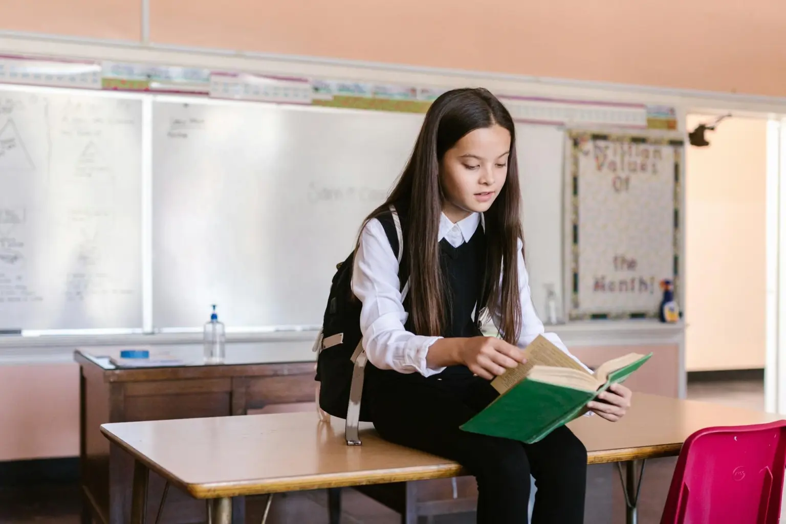 Printed books classrooms Sweden: why schools are turning back to paper