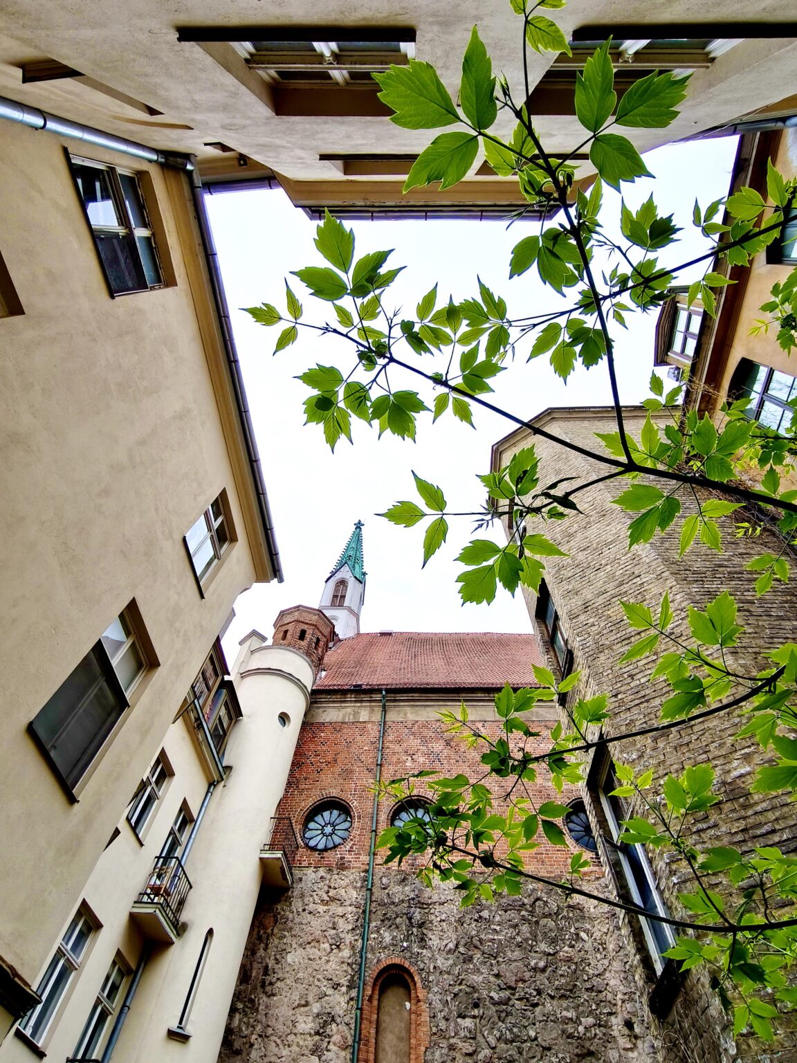 The quiet courtyards of Vecriga