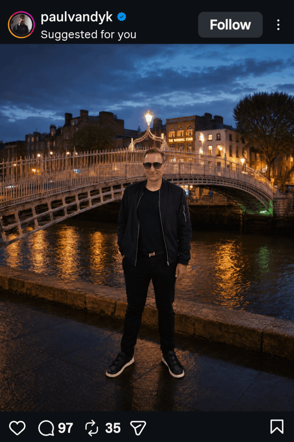 Paul Van Dyk (DJ) has a photo of the Ha'penny Bridge like no other.