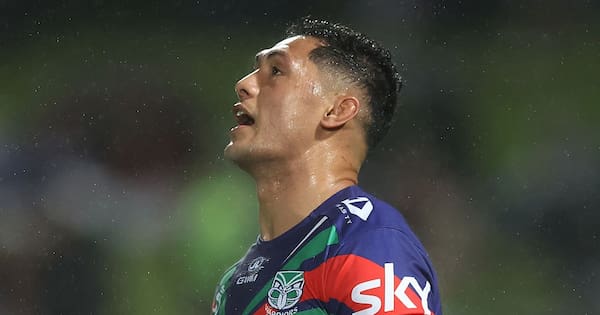 Warriors nervously await Tuivasa-Sheck scan results after knee injury Warriors nervously await Tuivasa-Sheck scan results after knee injury