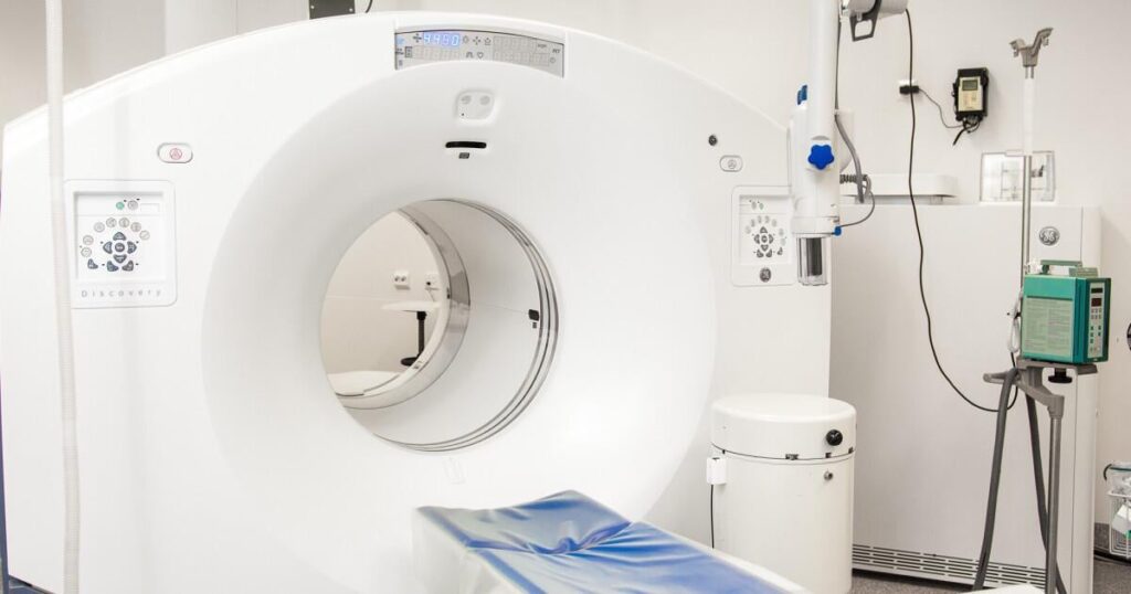 A new brain imaging study has found no evidence of widespread brain inflammation in patients suffering from prolonged symptoms after COVID-19 infection. Instead, the most severe long COVID symptoms were associated with increased brain activity in regions involved in mood and emotion.