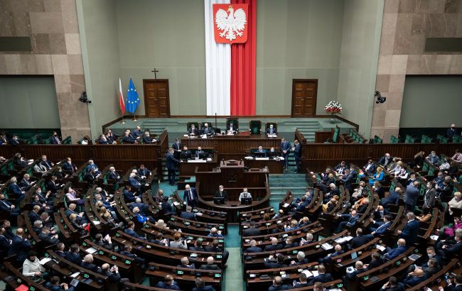 Poland imposes tougher crypto rules in major EU alignment move Poland tightens crypto rules again to match EU standards
