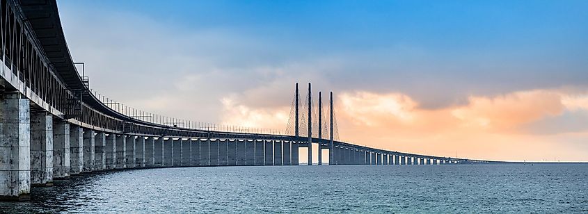 Sunset view of the Öresund Bridge between Denmark and Sweden