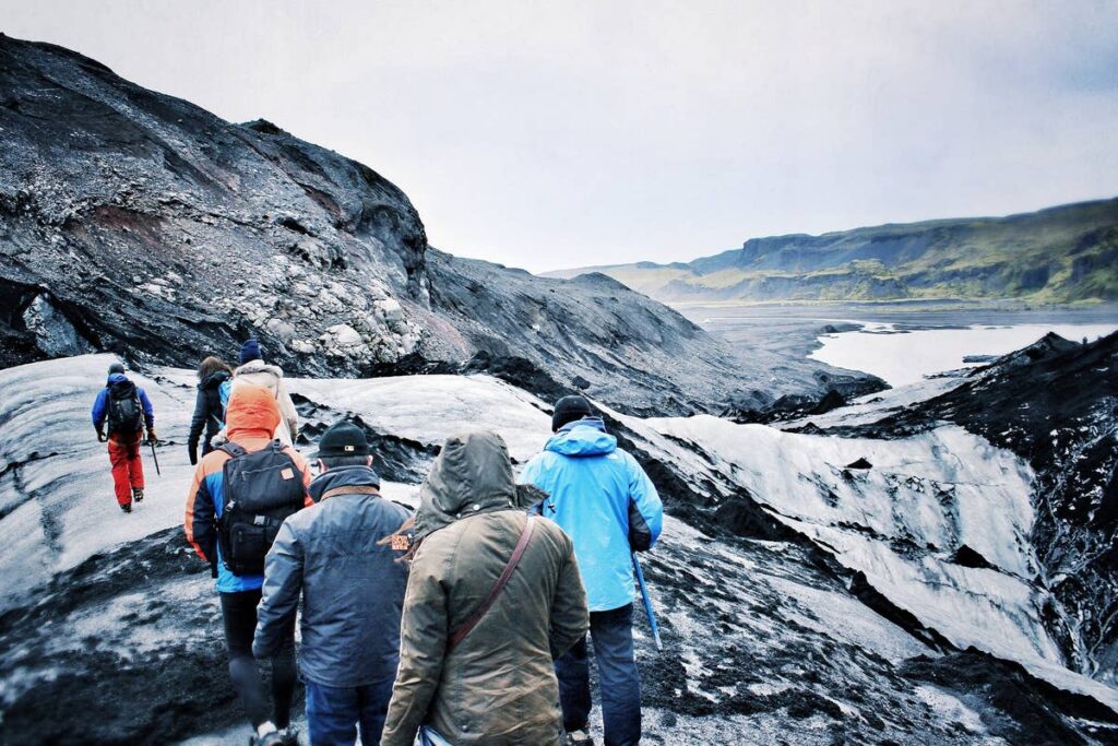 What To Wear in Iceland: The Ultimate Guide for All Seasons What To Wear in Iceland: The Ultimate Guide for All Seasons