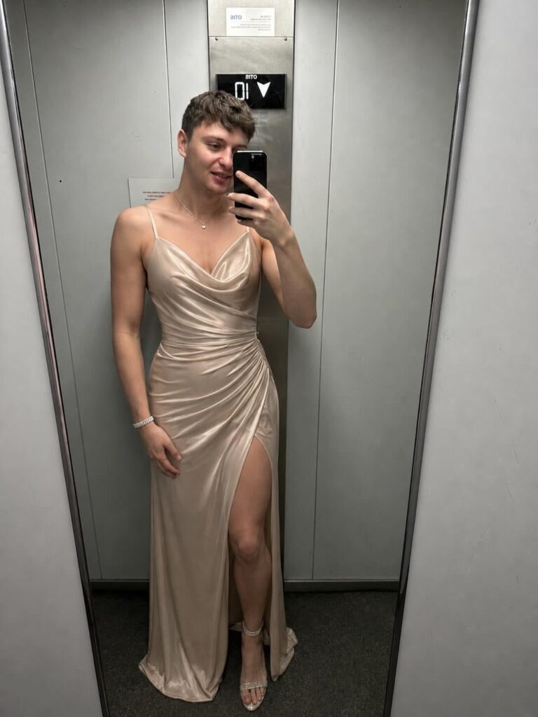 Is it normal or extreme to go outside in open clothes in the spring? Is it better to wait for the summer?
