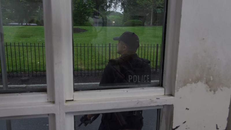 Sounds of gunfire heard near White House Sounds of gunfire heard near White House