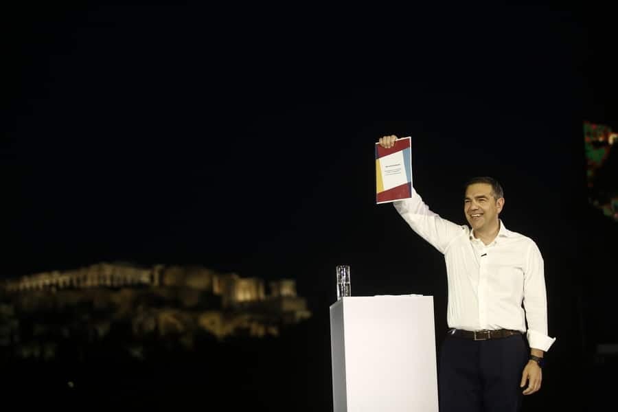Mitsotakis mocks Tsipras for ELAS