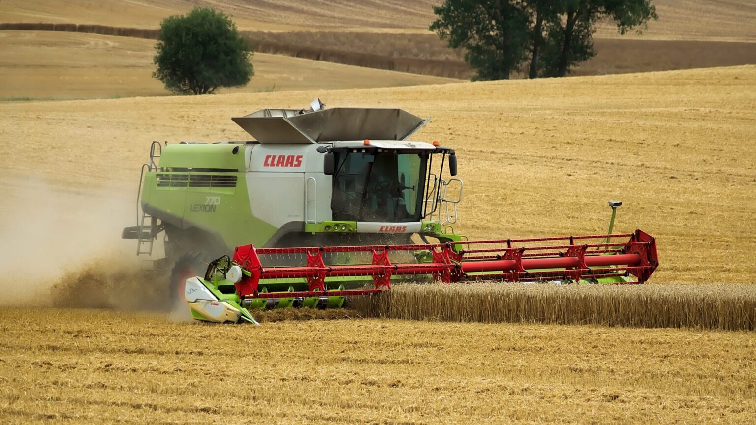 Hungary Moves to Reimpose Ukrainian Agricultural Import Ban after Backlash