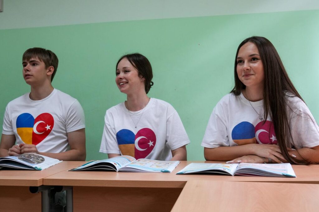 Ukrainian children learn Turkish in Kyiv under shadow of war Ukrainian students are seen at Kyiv No. 1 High School of Eastern Languages as they learn Turkish language in the shadow of the war in Ukraine on May 21, 2026. (AA Photo)