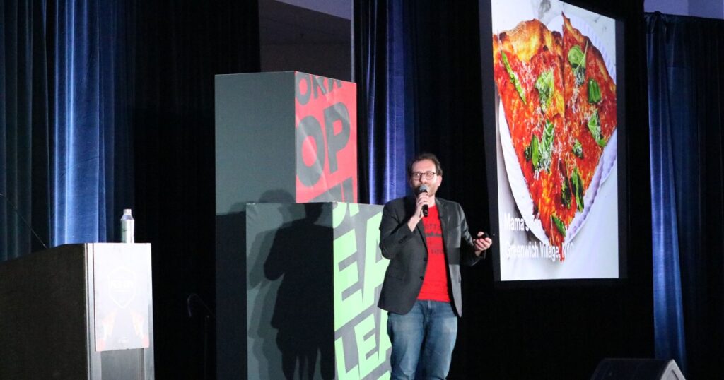 Technology vs. tradition: Small-town pizza surges as franchise pizza declines