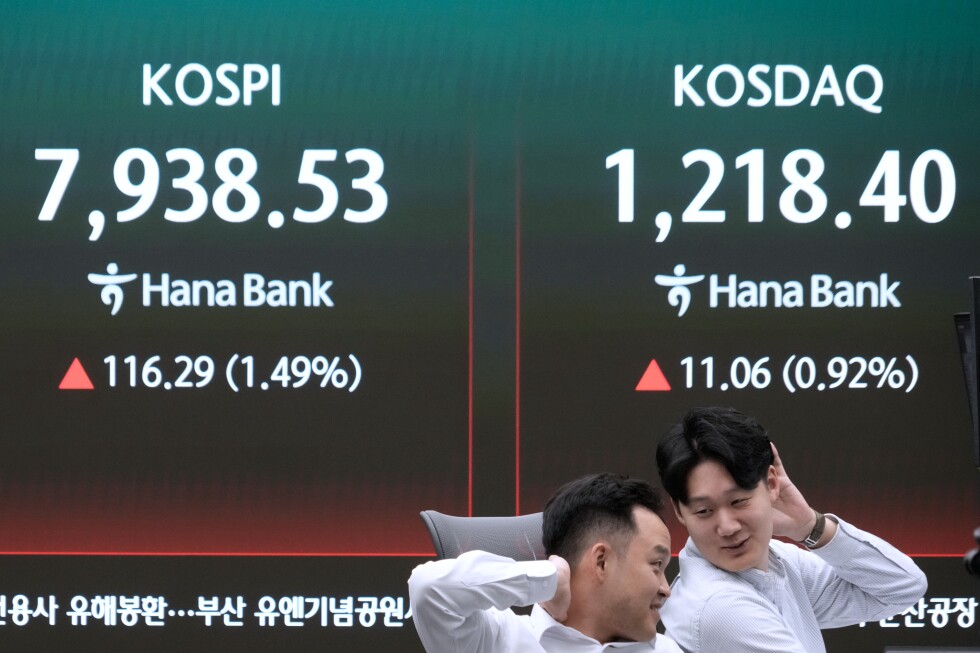 Asian shares trade mixed after Wall Street rally despite Iran war worries