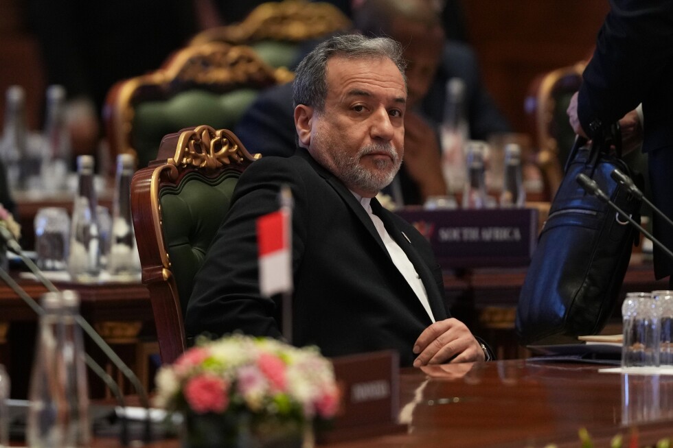 Iran diplomat says nuclear program remains tough issue with US