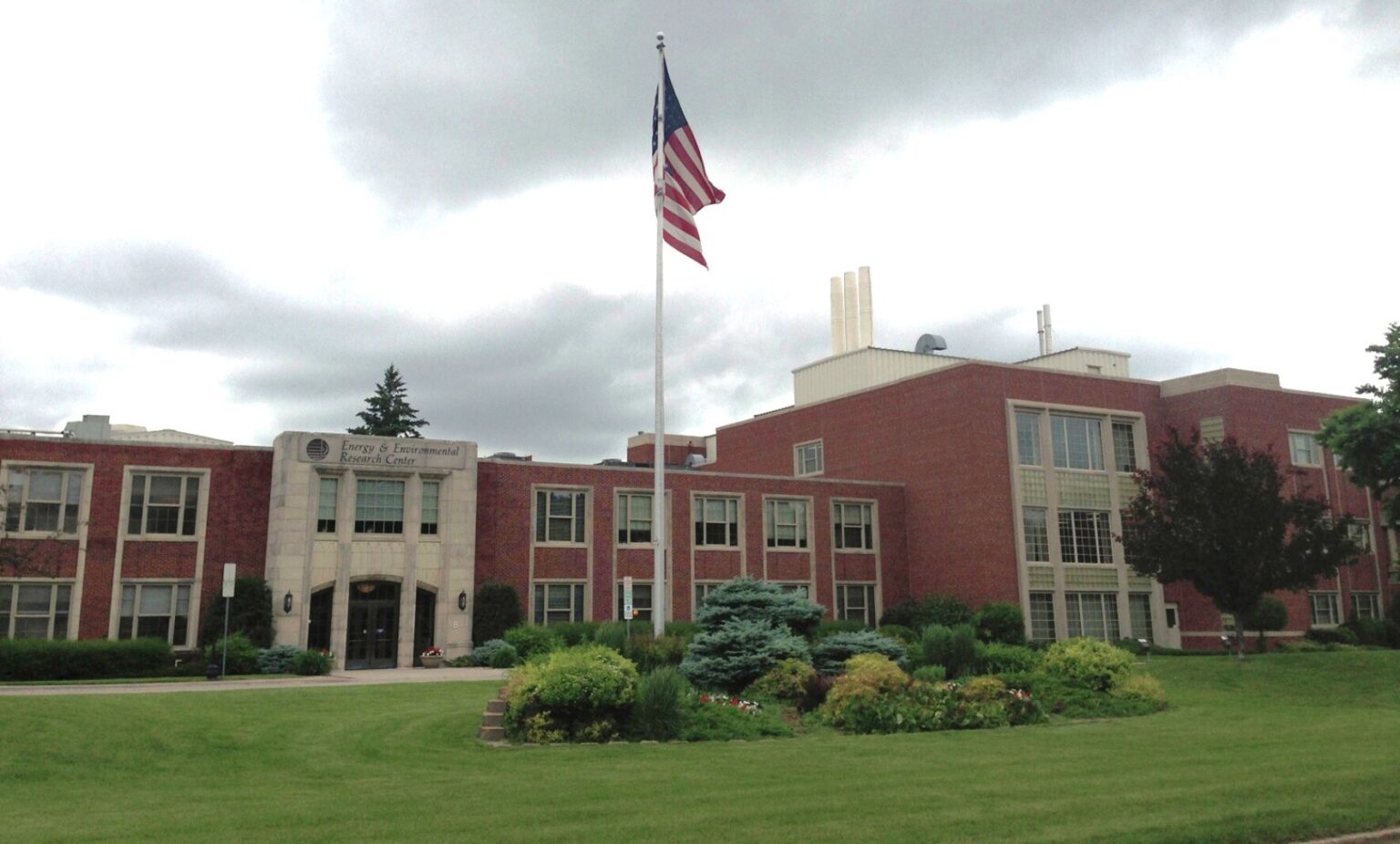 EERC and U.S. Department of Energy renew $25 million cooperative agreement for research projects - Grand Forks Herald
