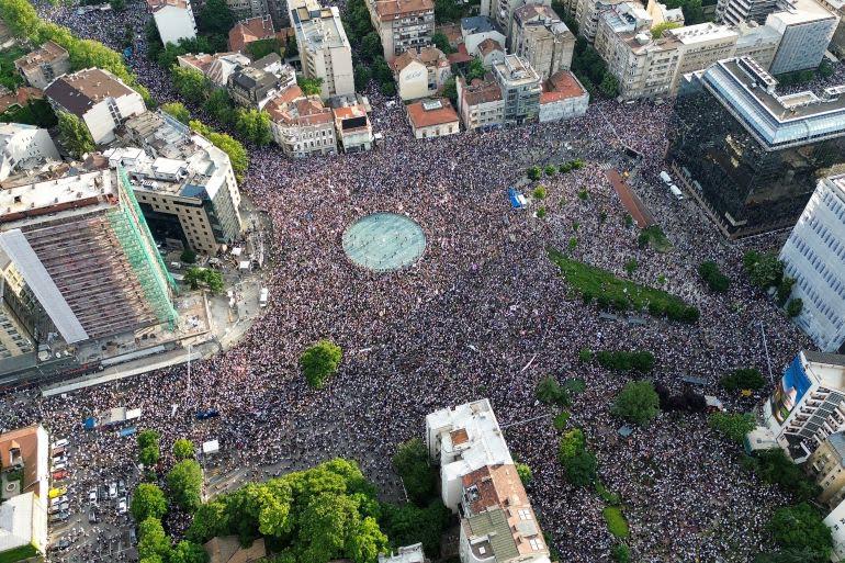 100,000 people participated in the protests that took place in Serbia just 2 days ago