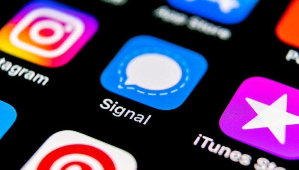 Poland directs officials to ditch Signal in favor of 'secure' state-developed alternative