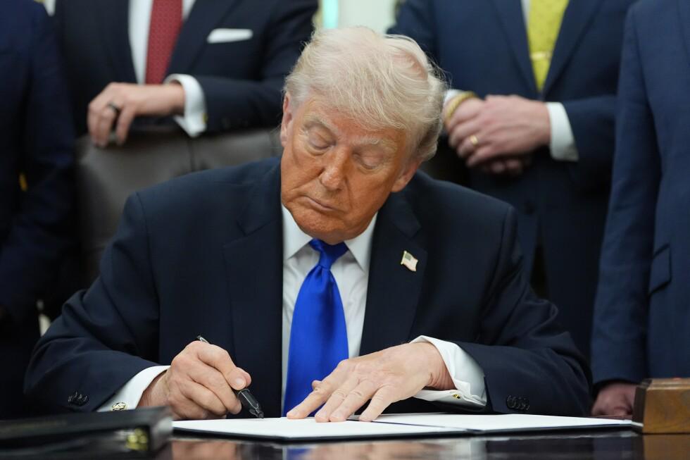 Trump says he'll place 25% tariff on autos from EU, accusing bloc of not complying with trade deal