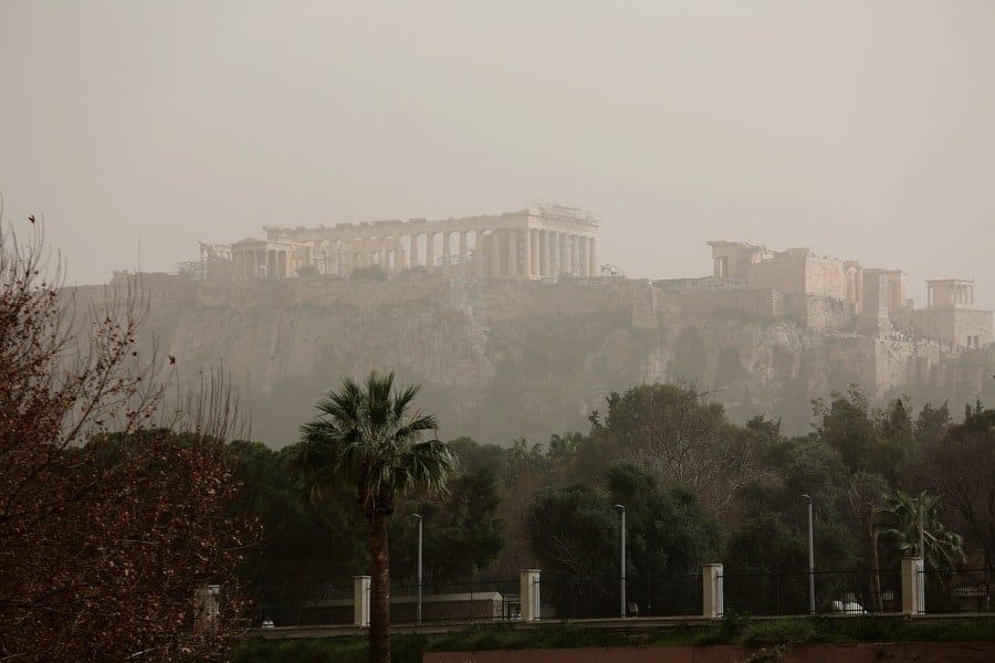 Dust from the Sahara has moved toward the Greek peninsula.
