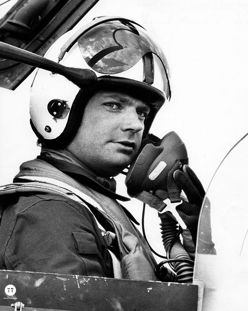 The King flies SK 37 Viggen (1974)