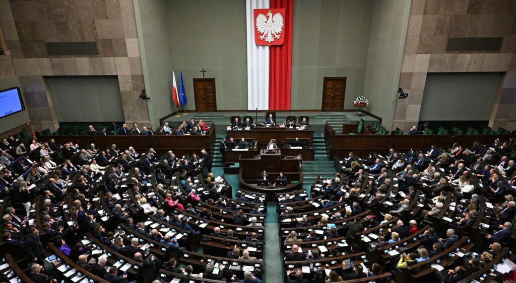 Polish MPs back plan to collect biometric data of illegal migrants, asylum seekers