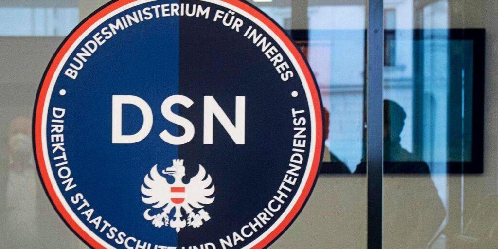 DSN is investigating 16-year-olds after hate speech and gun poses on Instagram