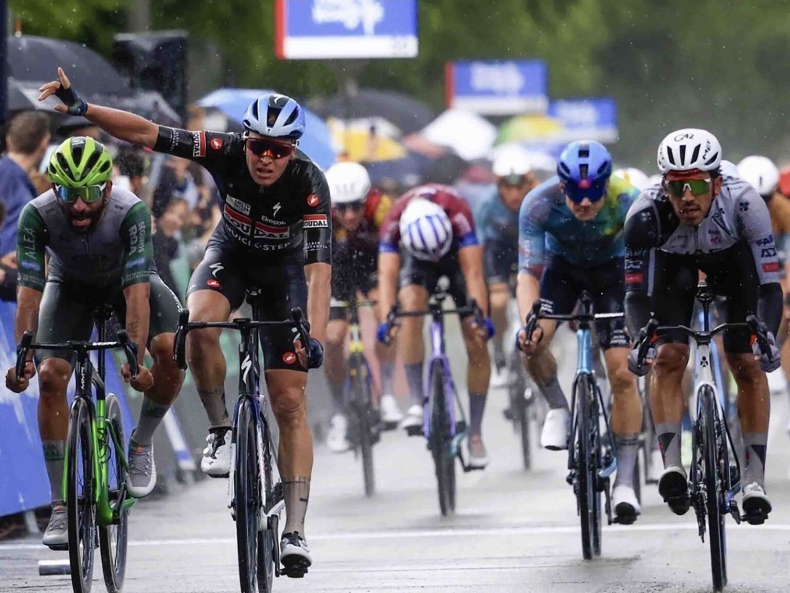Emirates Cycling continues to shine on its European tours in Hungary and Portugal